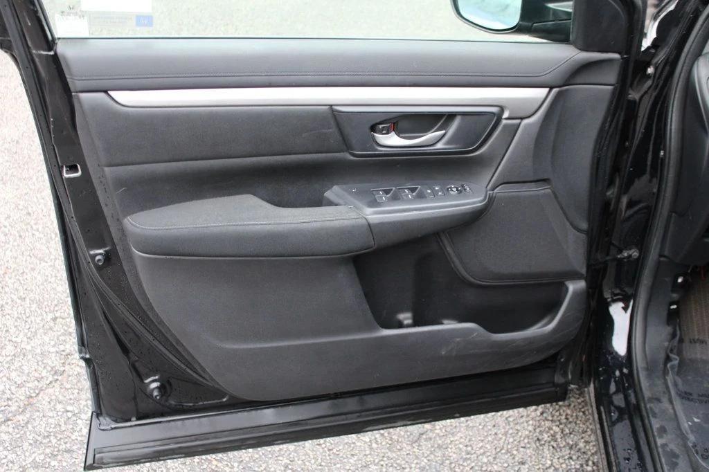 used 2017 Honda CR-V car, priced at $10,895