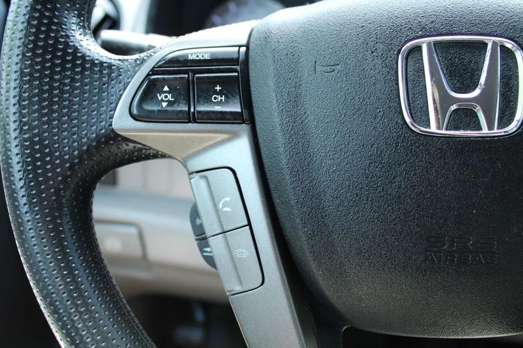 used 2015 Honda Pilot car, priced at $8,895