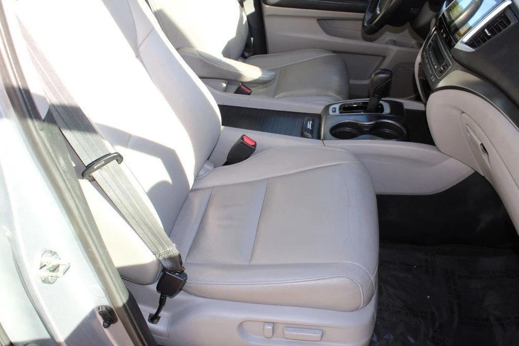 used 2016 Honda Pilot car, priced at $11,695