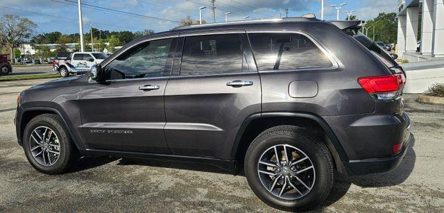 used 2017 Jeep Grand Cherokee car, priced at $13,548