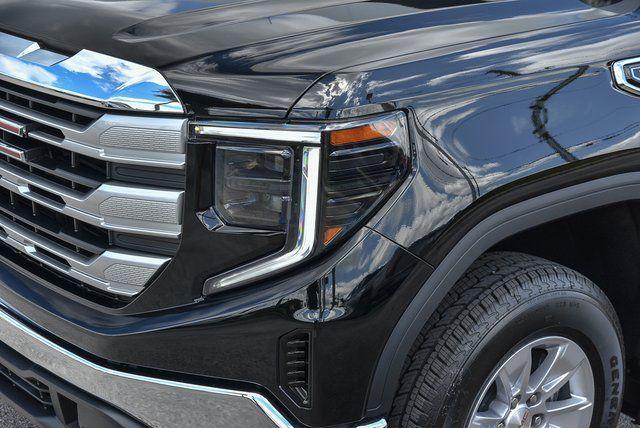 new 2025 GMC Sierra 1500 car, priced at $48,523