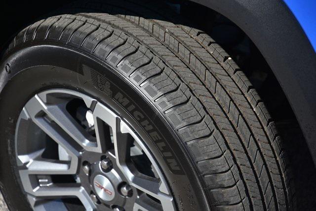 new 2025 GMC Terrain car, priced at $31,430