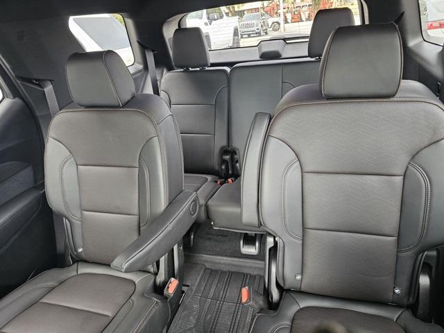 used 2023 Chevrolet Traverse car, priced at $37,617