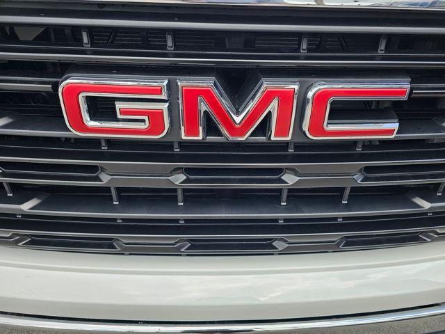 new 2026 GMC Sierra 1500 car, priced at $44,556
