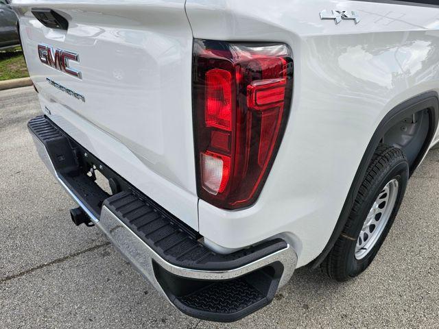 new 2026 GMC Sierra 1500 car, priced at $44,556