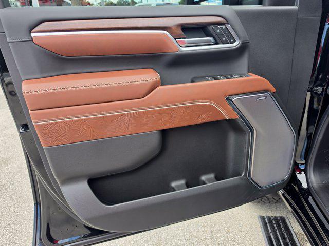 new 2026 GMC Sierra 2500 car, priced at $94,001