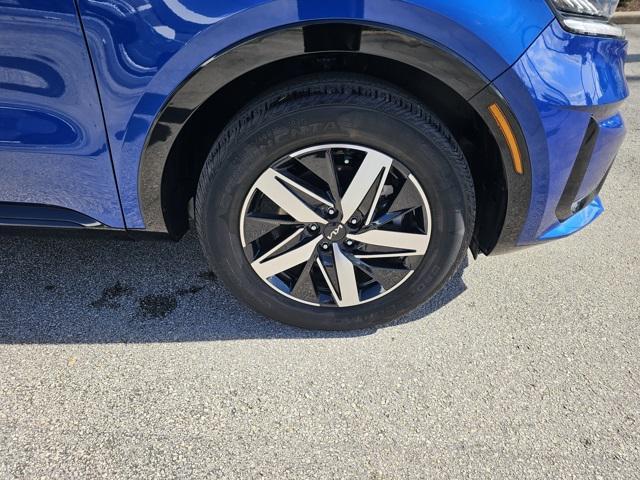 used 2022 Kia Sorento car, priced at $25,480