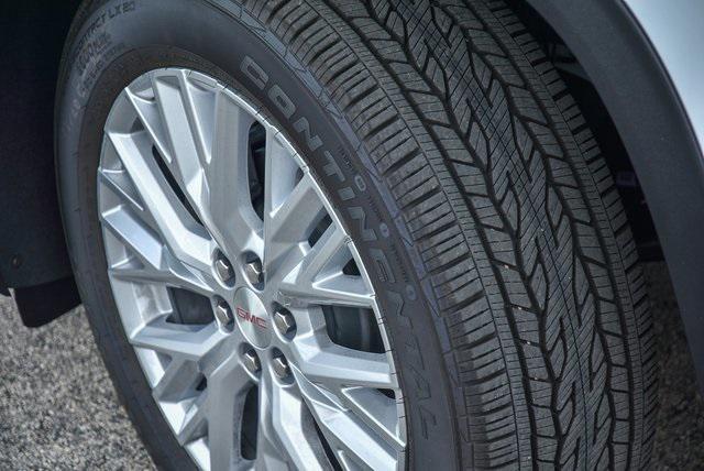 new 2026 GMC Acadia car, priced at $47,018