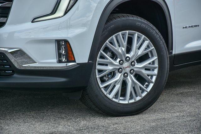 new 2026 GMC Acadia car, priced at $47,018