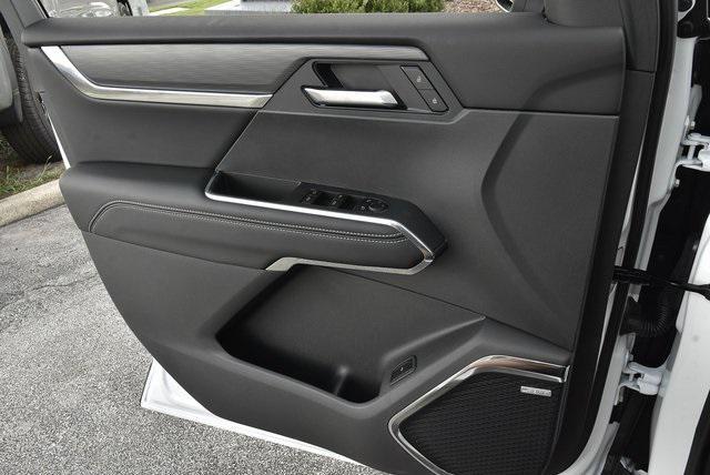 new 2026 GMC Acadia car, priced at $47,018