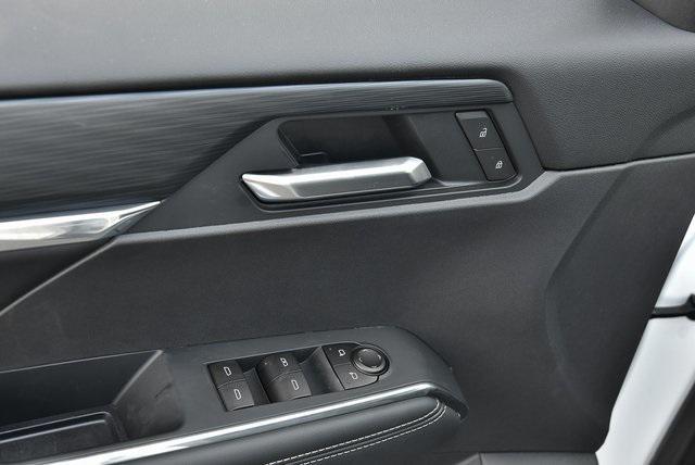 new 2026 GMC Acadia car, priced at $47,018