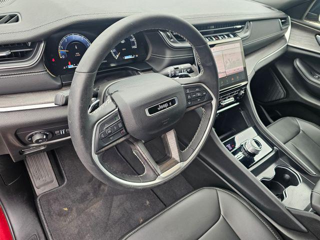 used 2025 Jeep Grand Cherokee car, priced at $38,547