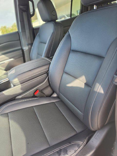 used 2026 Chevrolet Traverse car, priced at $37,525