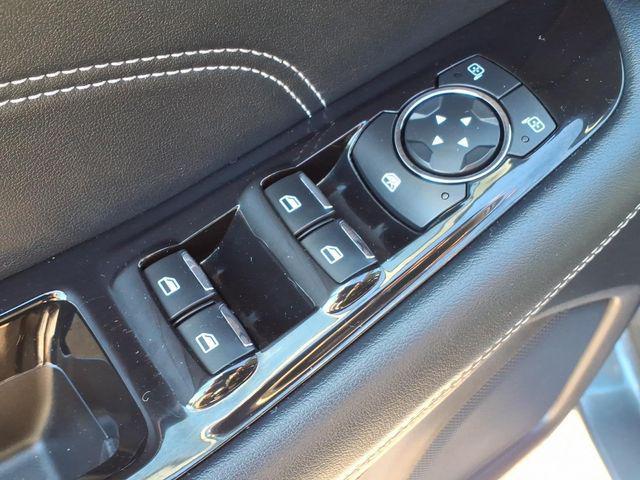 used 2019 Ford Edge car, priced at $17,786