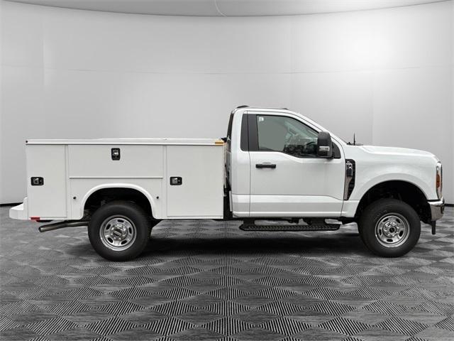 new 2025 Ford F-250 car, priced at $58,860