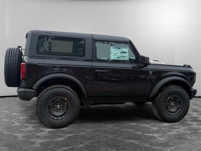 new 2025 Ford Bronco car, priced at $42,804
