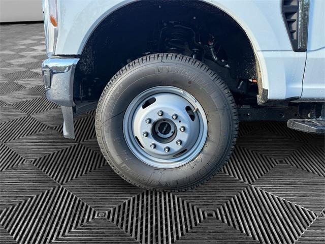 new 2025 Ford F-350 car, priced at $67,206