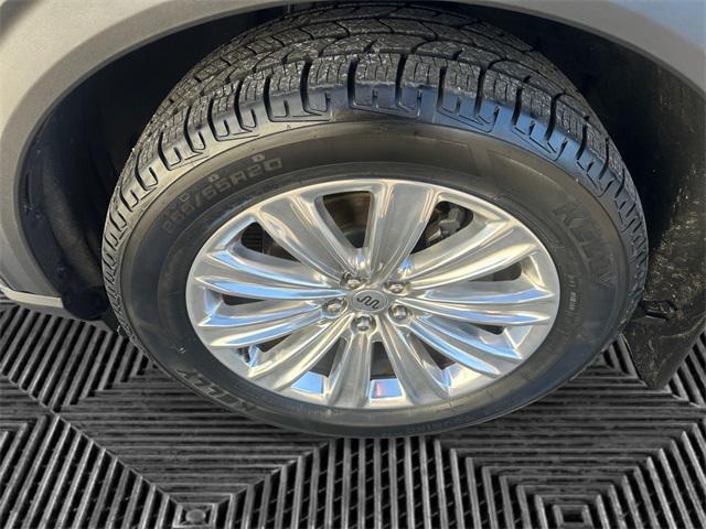 used 2023 Ford Explorer car, priced at $35,348