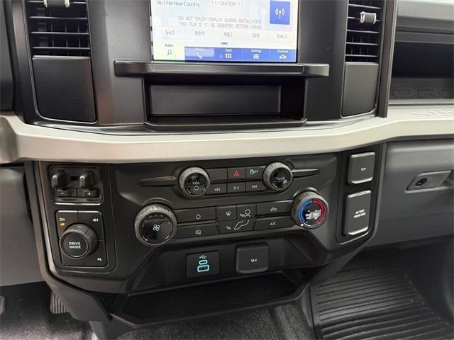new 2025 Ford F-350 car, priced at $66,206