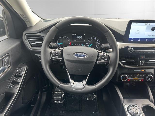 used 2022 Ford Escape car, priced at $24,327