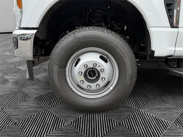 new 2025 Ford F-350 car, priced at $67,206
