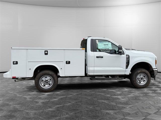 new 2025 Ford F-250 car, priced at $56,860