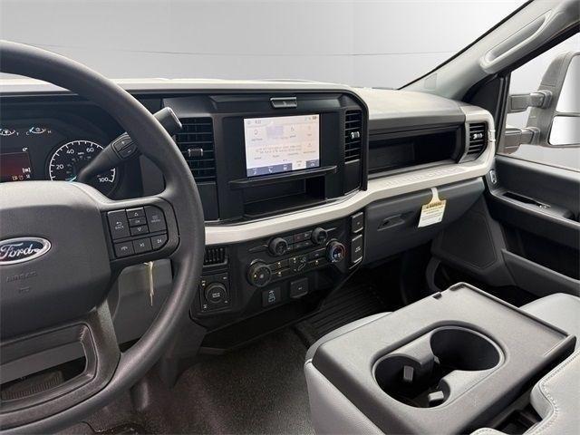 new 2025 Ford F-250 car, priced at $61,932