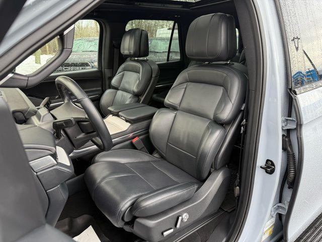 used 2025 Lincoln Navigator car, priced at $89,537