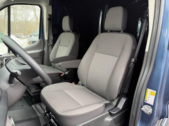 new 2026 Ford Transit-250 car