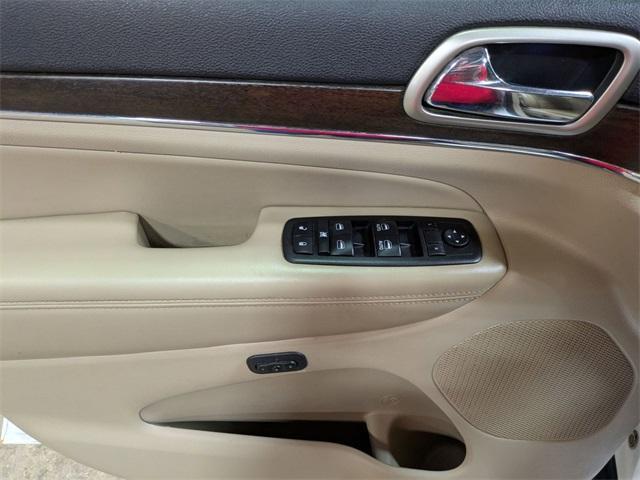 used 2017 Jeep Grand Cherokee car, priced at $14,995