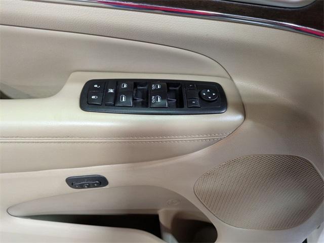 used 2017 Jeep Grand Cherokee car, priced at $14,995