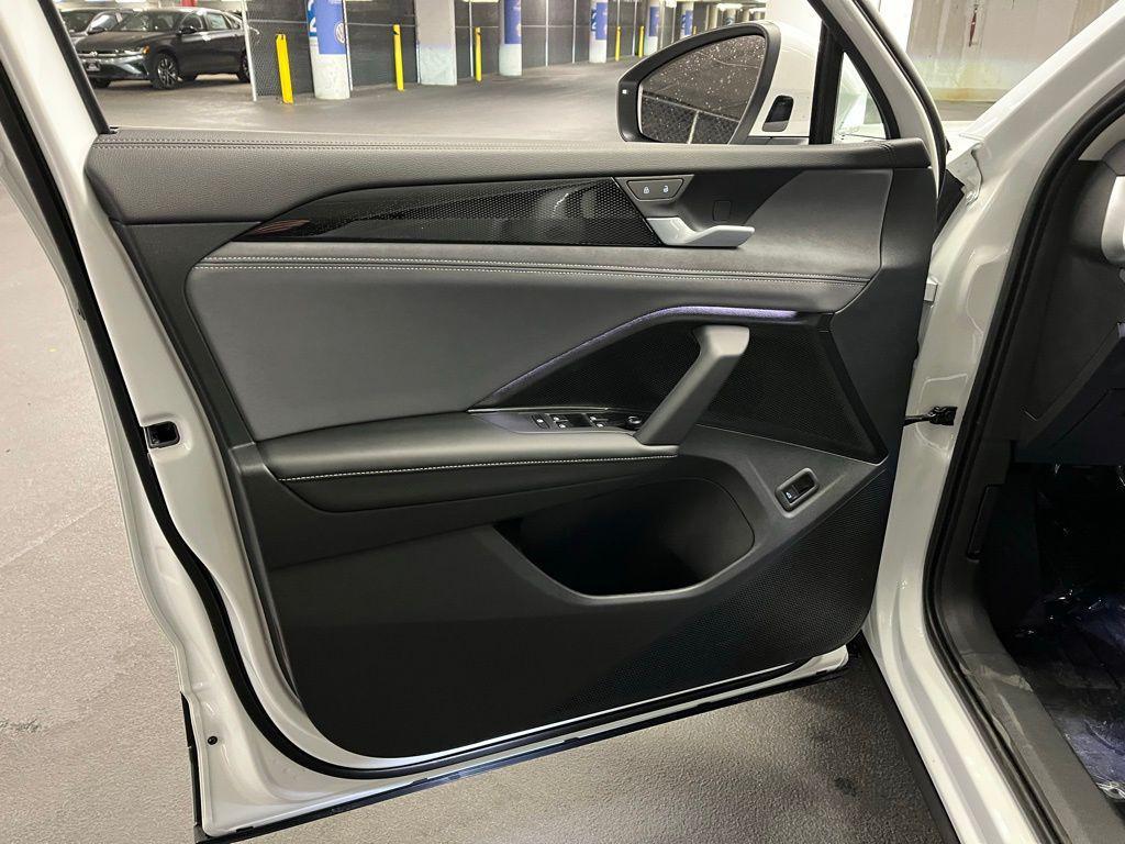 new 2026 Volkswagen Tiguan car, priced at $35,275