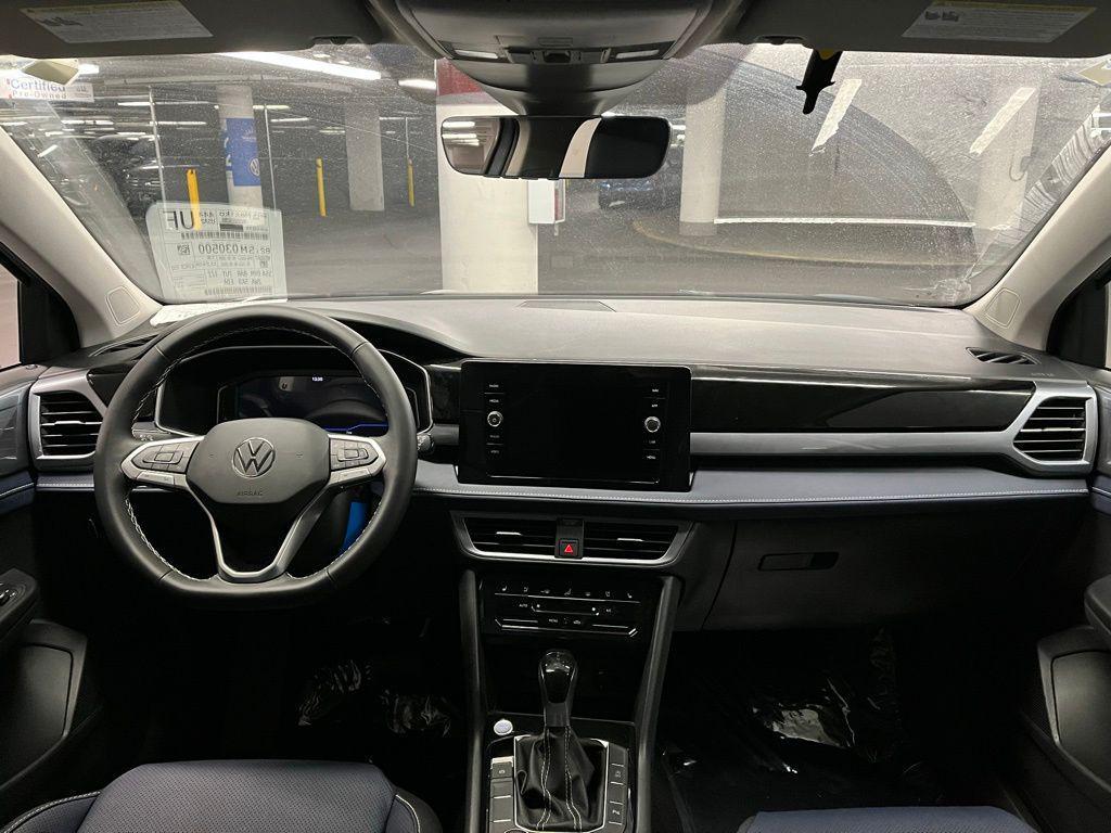 new 2025 Volkswagen Taos car