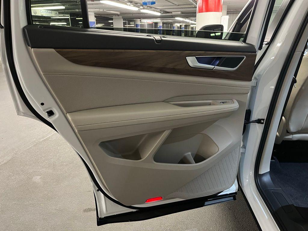 new 2026 Volkswagen Atlas car, priced at $47,642