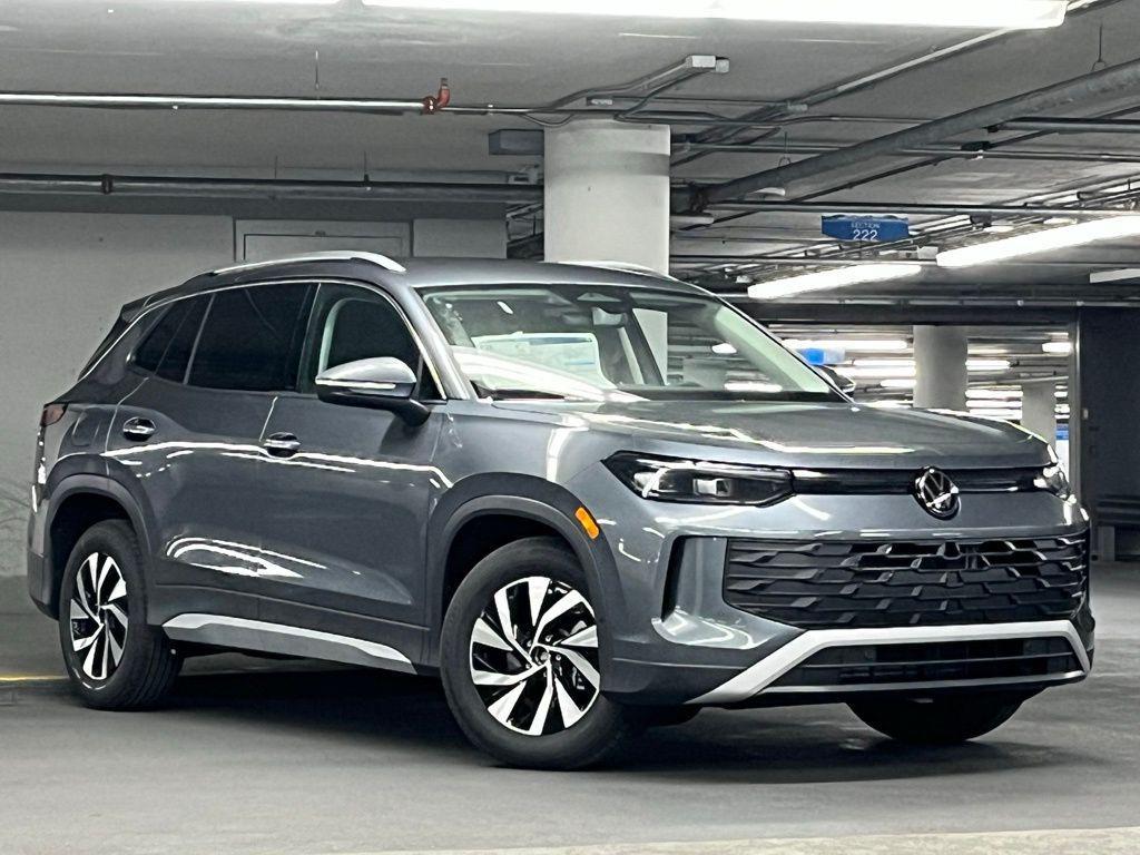 new 2026 Volkswagen Tiguan car, priced at $34,381