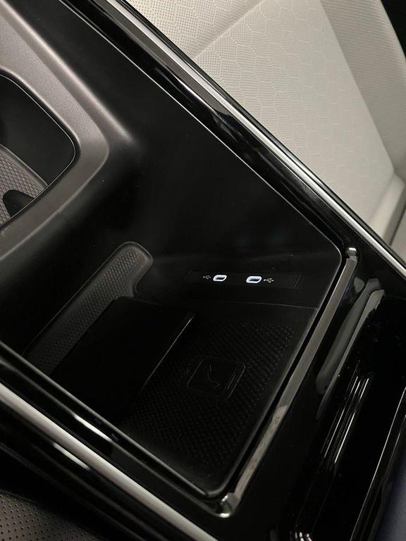 new 2025 Volkswagen ID.4 car, priced at $55,450