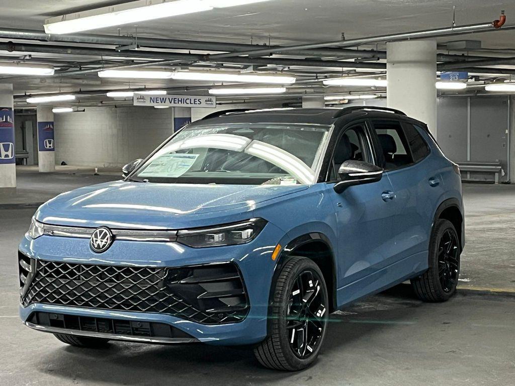 new 2025 Volkswagen Tiguan car, priced at $37,615