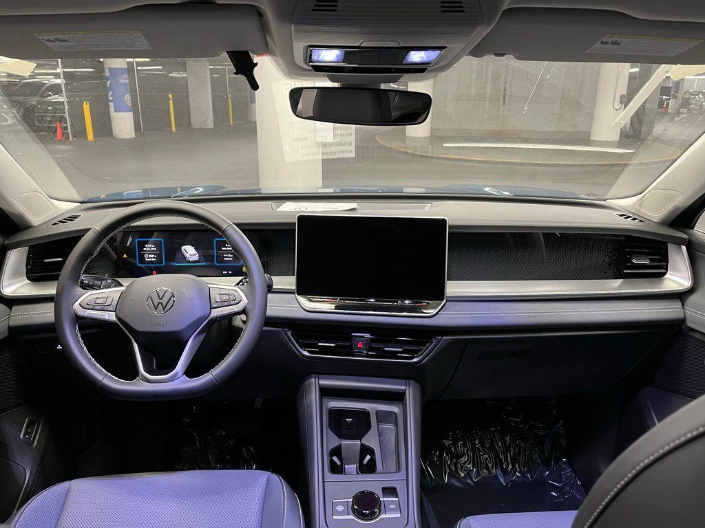 new 2025 Volkswagen Tiguan car, priced at $38,464
