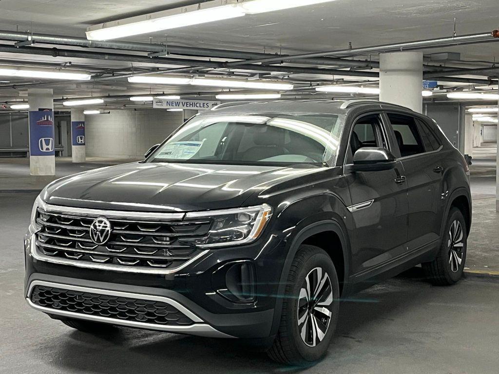new 2026 Volkswagen Atlas Cross Sport car, priced at $43,021