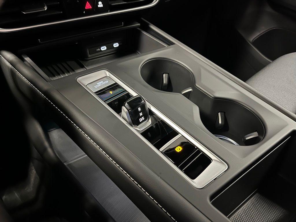 new 2026 Volkswagen Atlas Cross Sport car, priced at $43,021