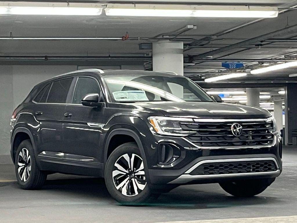 new 2026 Volkswagen Atlas Cross Sport car, priced at $43,021