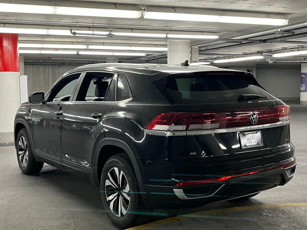 new 2026 Volkswagen Atlas Cross Sport car, priced at $43,021
