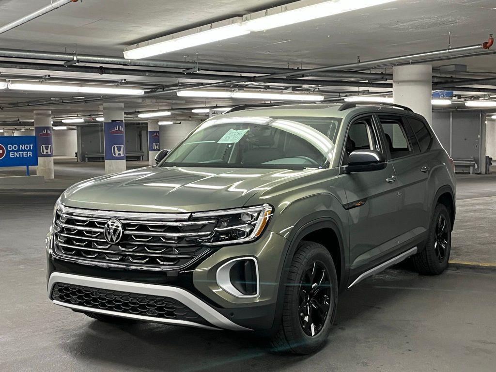 new 2026 Volkswagen Atlas car, priced at $46,663