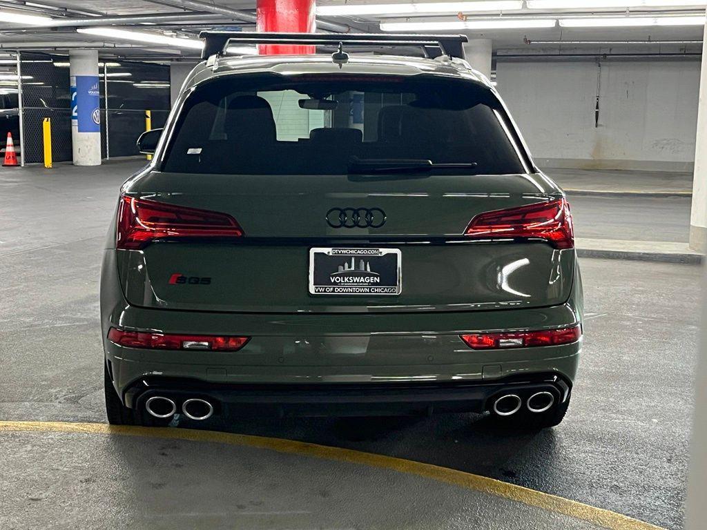 Audi SQ5 view 31