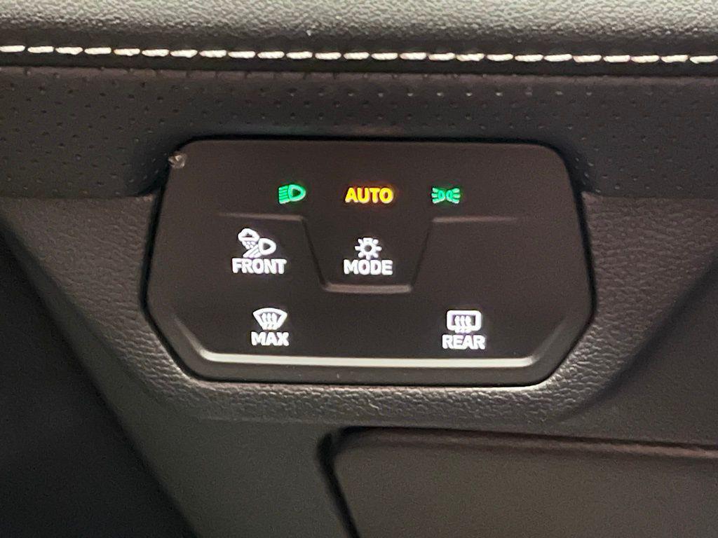 new 2026 Volkswagen Atlas car, priced at $44,222