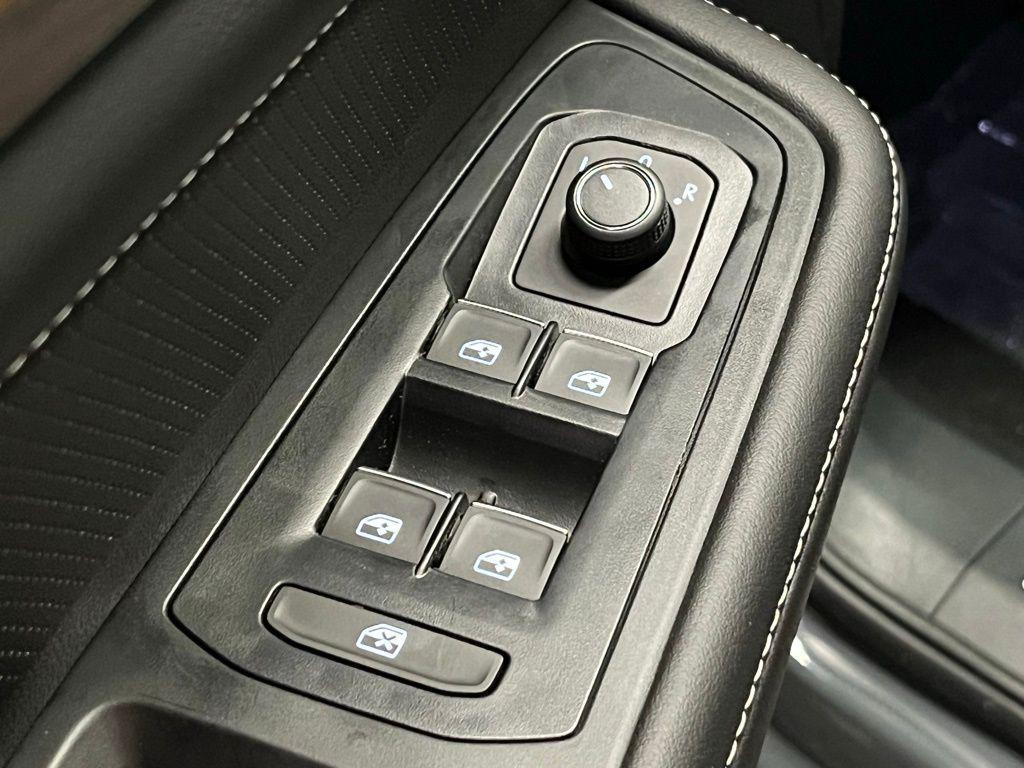 new 2026 Volkswagen Atlas car, priced at $44,222