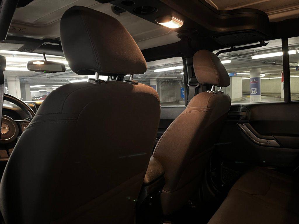 used 2015 Jeep Wrangler Unlimited car, priced at $12,912
