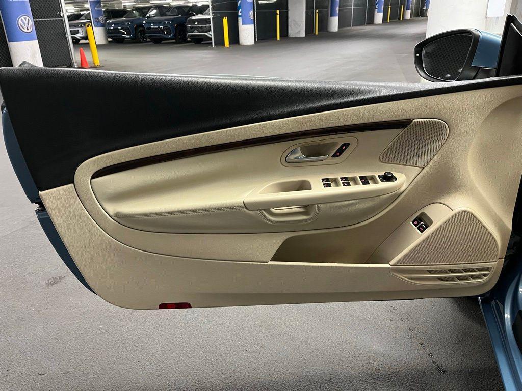 used 2009 Volkswagen Eos car, priced at $11,912