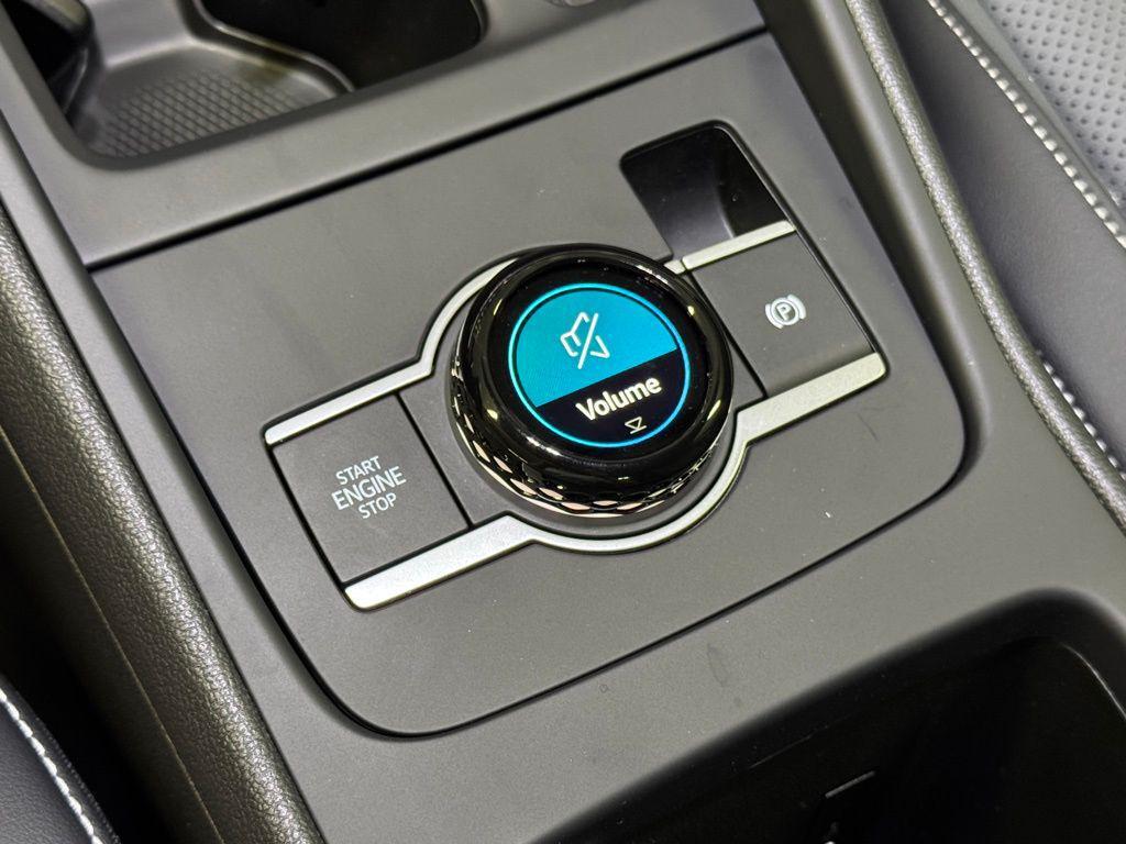 new 2025 Volkswagen Tiguan car, priced at $35,175