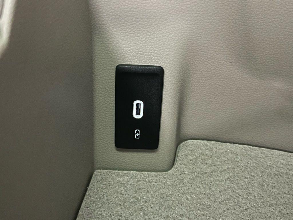 new 2026 Volkswagen Atlas car, priced at $50,531